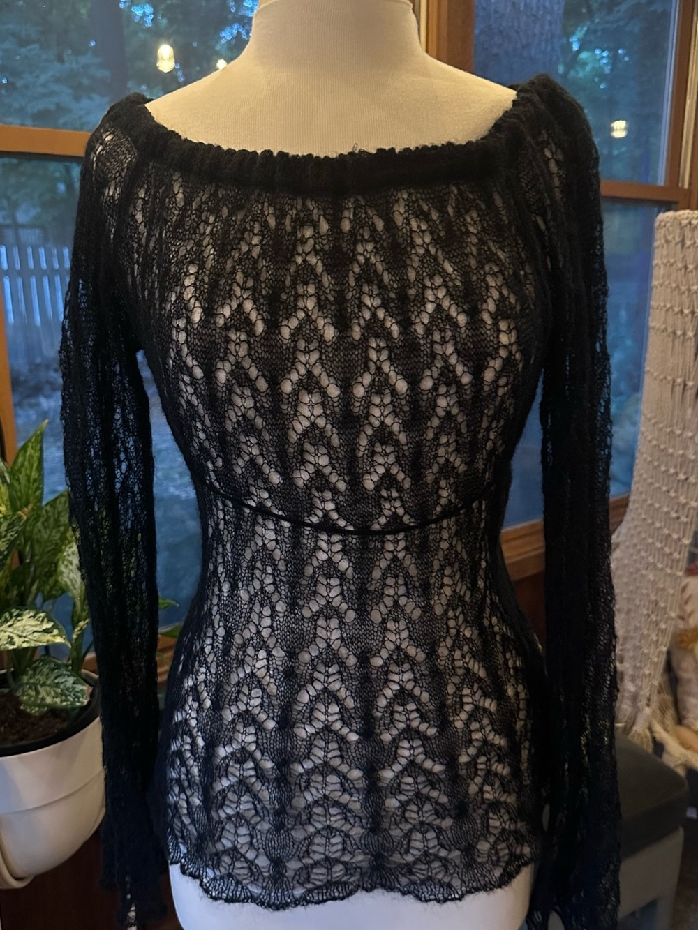 Arden B Women’s Black Mohair Long-Sleeve Sheer sweater